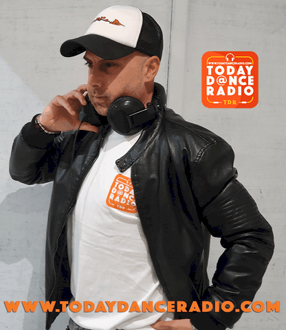 today dance radio tdr suona Mikke B con il suo radio show high voltage